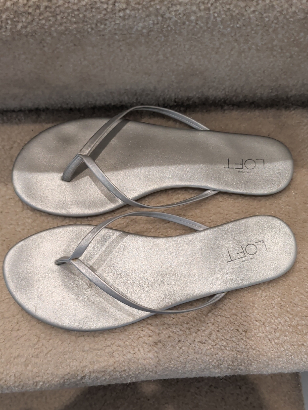 LOFT Silver Metallic Flip Flop Sandals